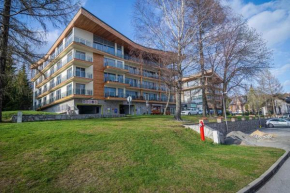 TRITA SK - Apartmán Hrebienok resort 108 - Central location - Garage parking